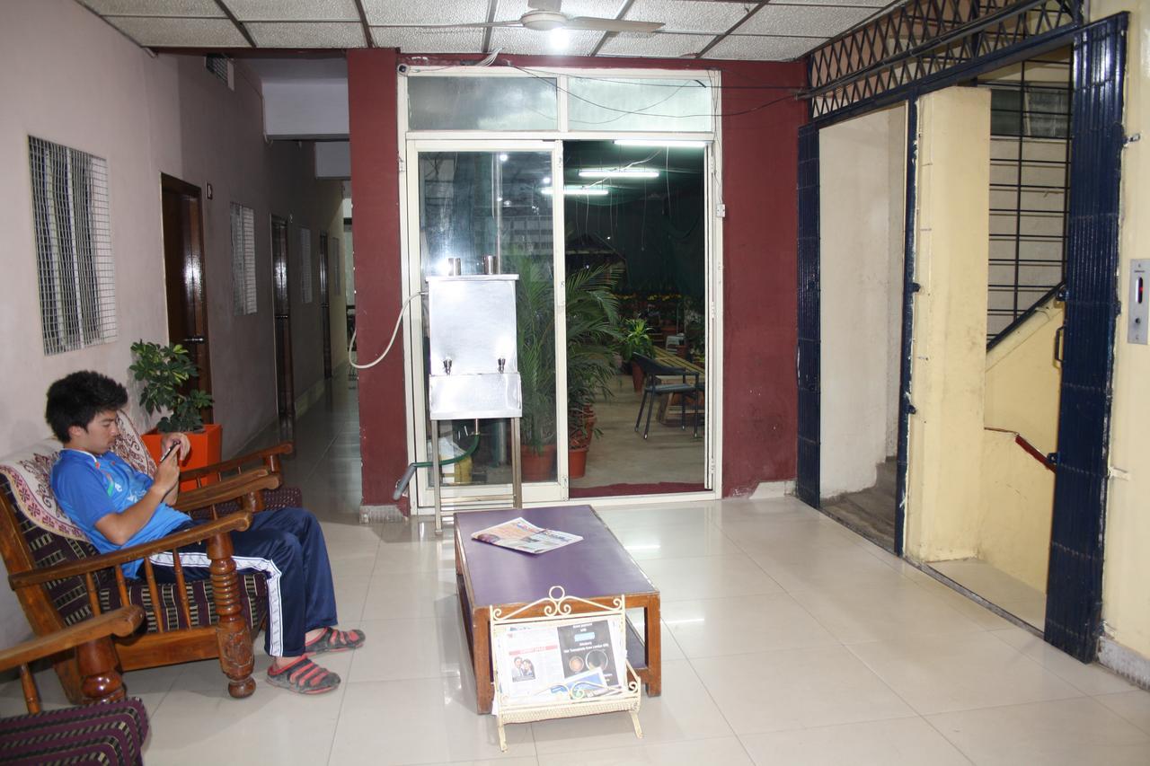 Minerva Residency Hotel Bangalore Bagian luar foto