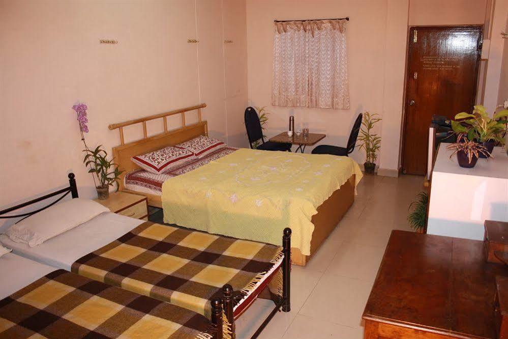 Minerva Residency Hotel Bangalore Bagian luar foto